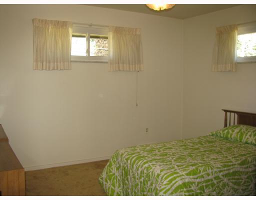 27 Greenview Drive McKees Rocks, PA 15136 - Photo 11 of 13 Other. All first floor living large hallway and master bdrm is separated from 2 guest bedrooms.
