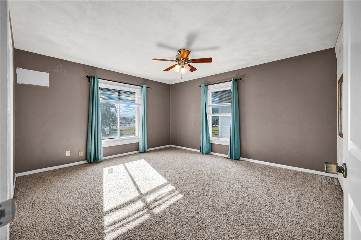 393 East Front Street El Paso, IL 61738 - Photo 22 of 35