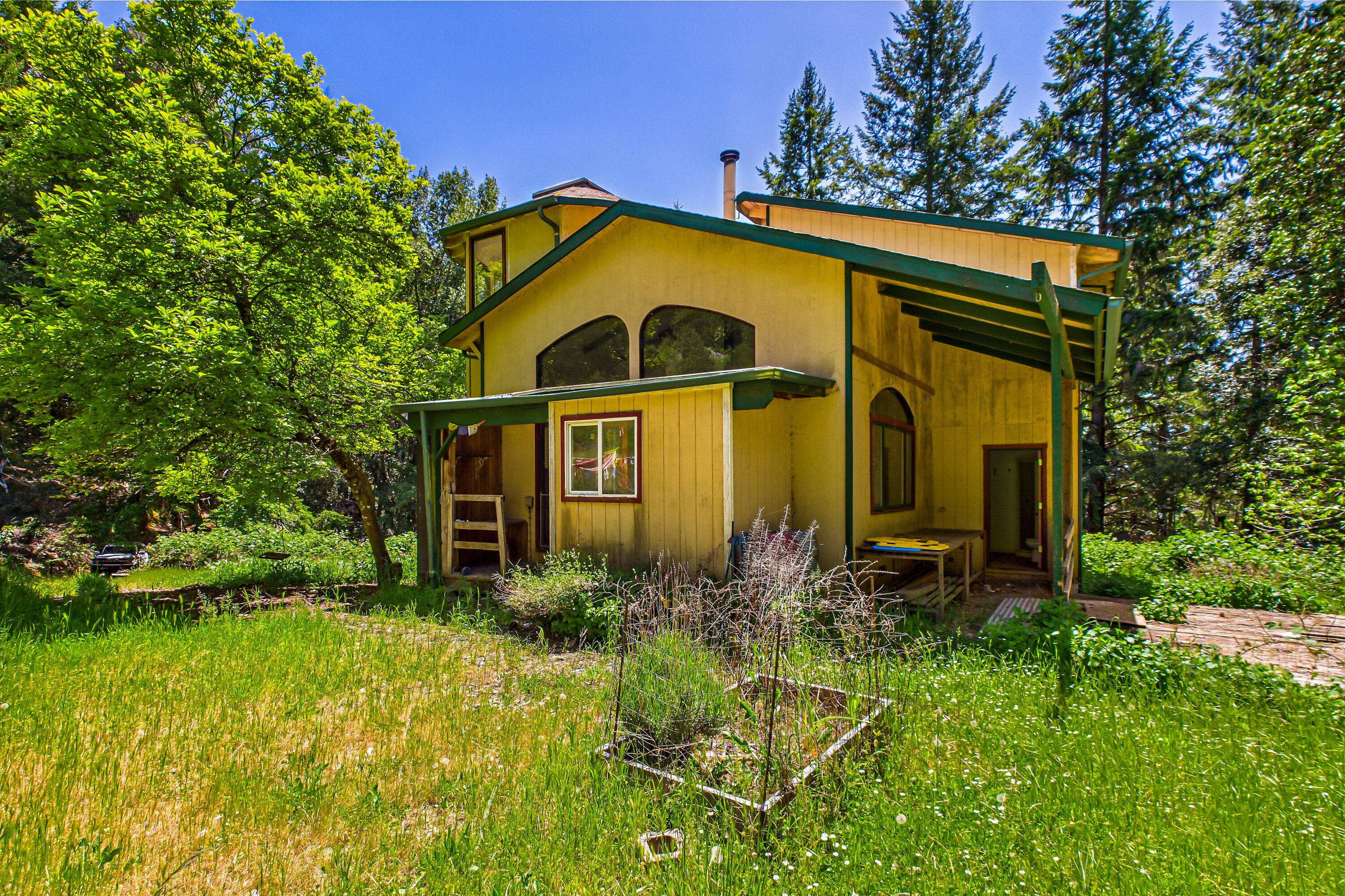 1520 Elk Rdg Road Redway, CA 95560 - Photo 5 of 86