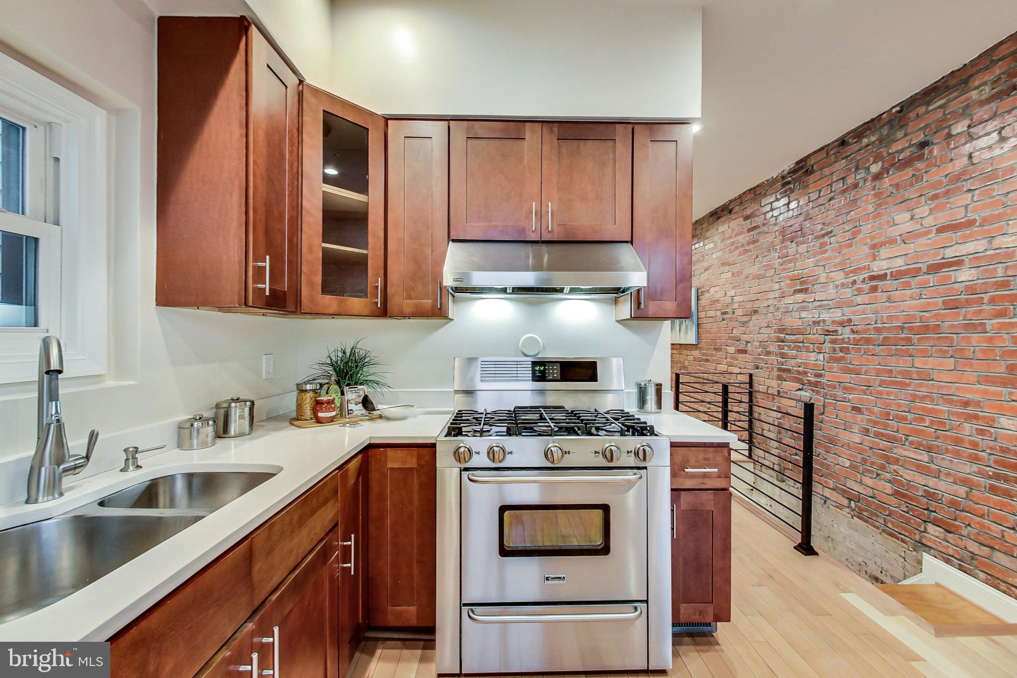 21 Adams Street Northwest Washington, DC 20001 - Photo 15 of 62