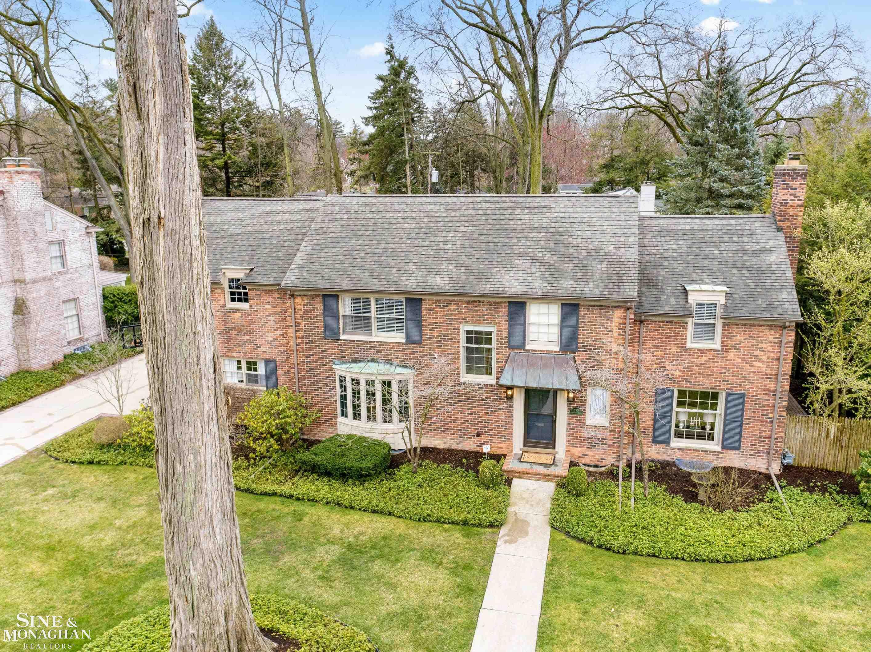 255 Cloverly Road Grosse Pointe, MI 48236 - Photo 55 of 70 50137744-c639ad99-2140-4df3-8e62-724aca5c9c38.JPG