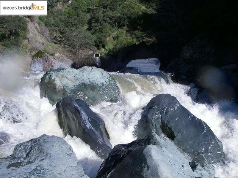 39305 Pine Mountain Road Cloverdale, CA 95425 - Photo 13 of 16 a view of entryway