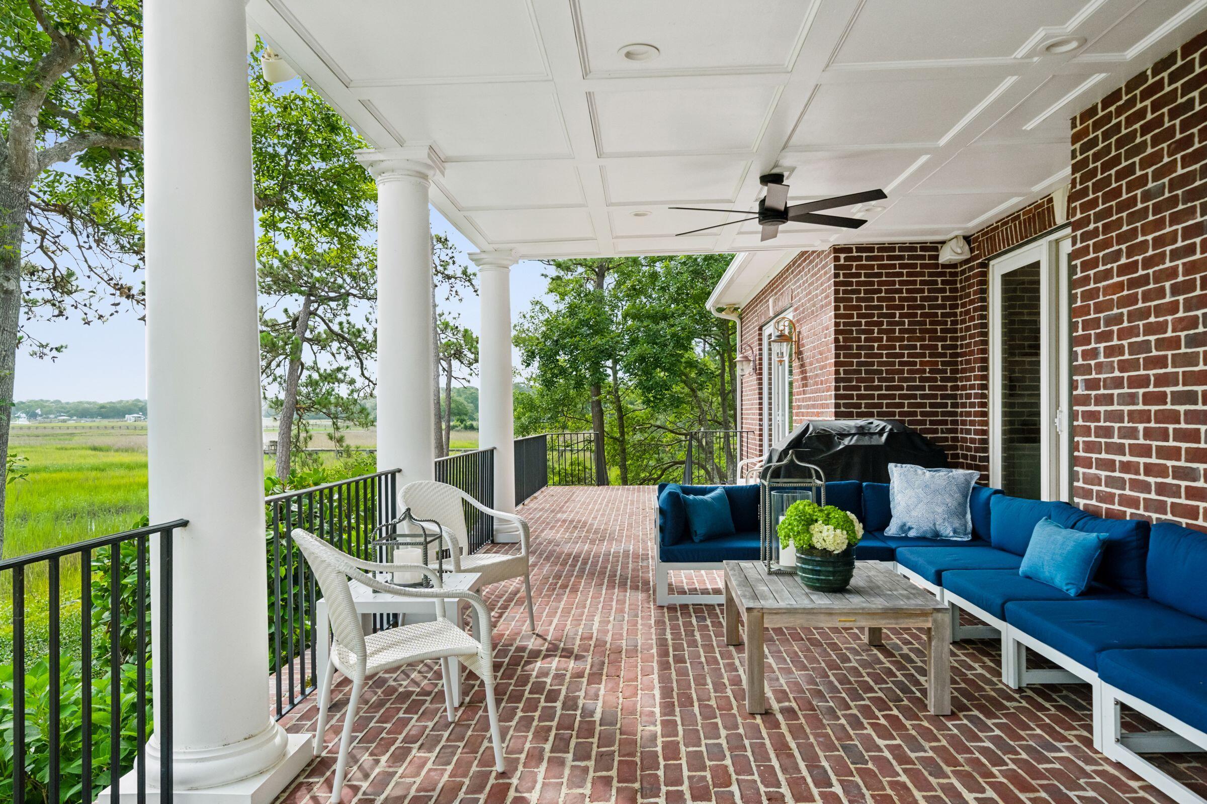 510 Traders Alley Mount Pleasant, SC 29464 - Photo 15 of 81 Back Porch