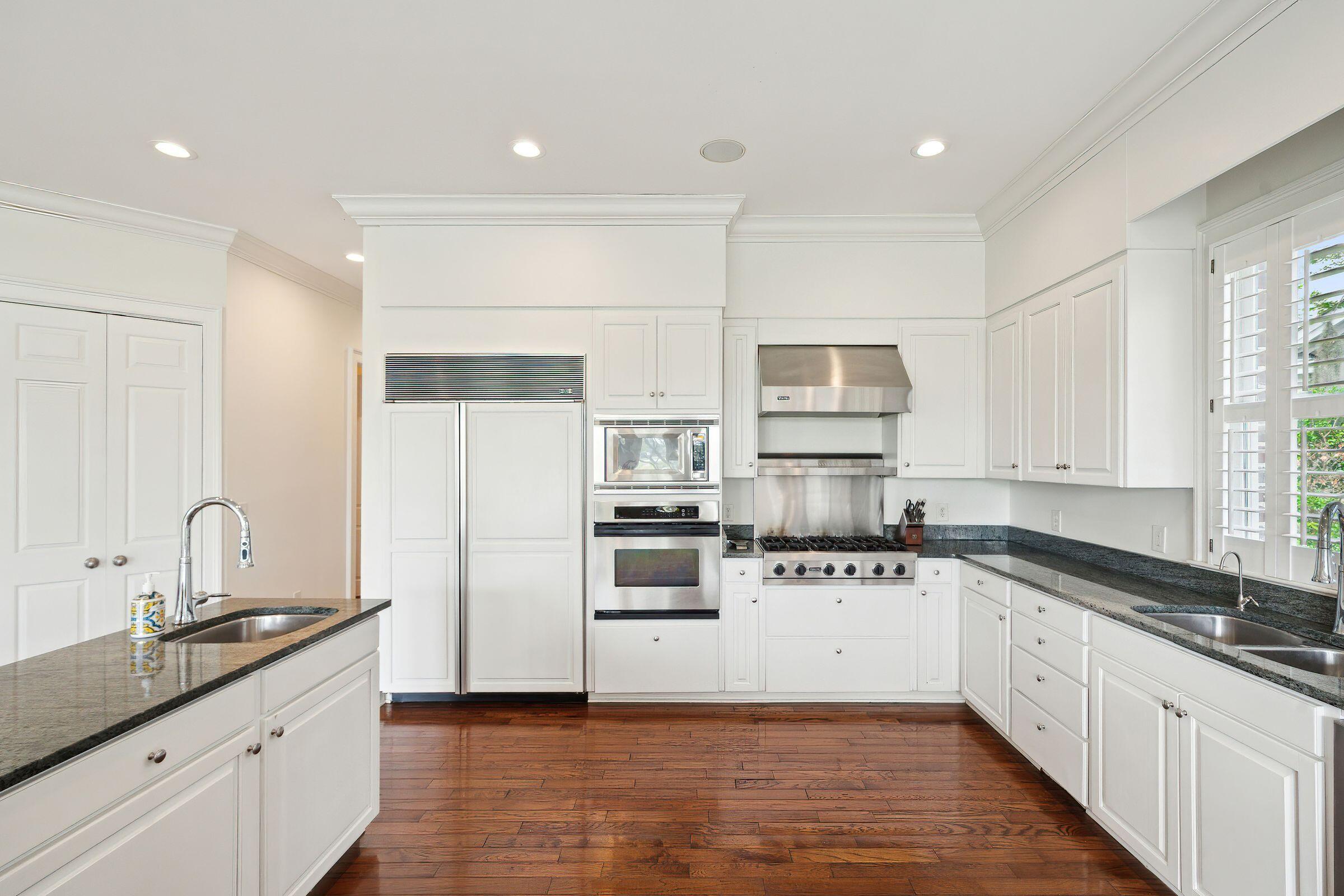 510 Traders Alley Mount Pleasant, SC 29464 - Photo 26 of 81 Kitchen