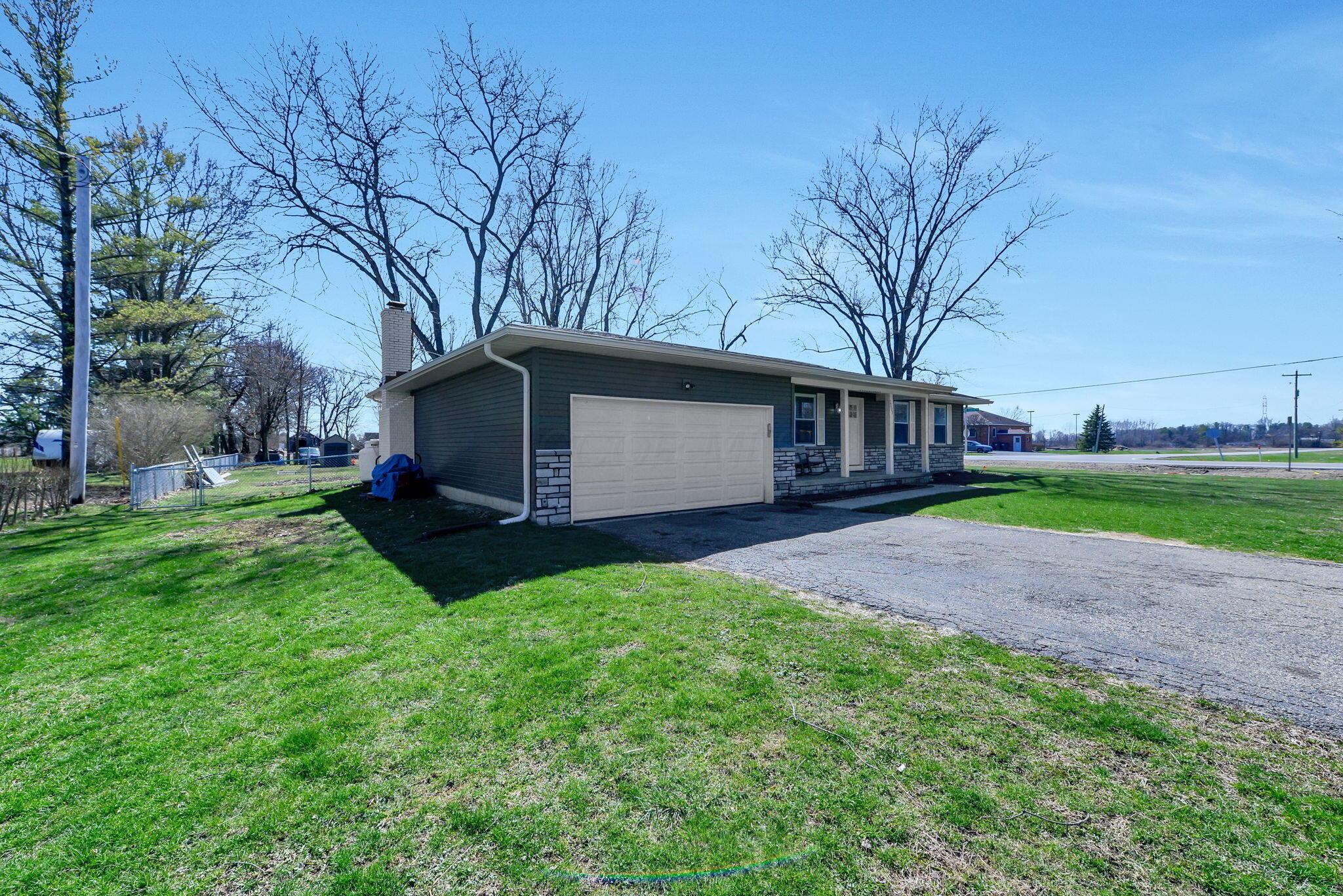 7093 Rings Road Dublin, OH 43016 - Photo 2 of 25 2-web-or-mls-7093-rings-rd
