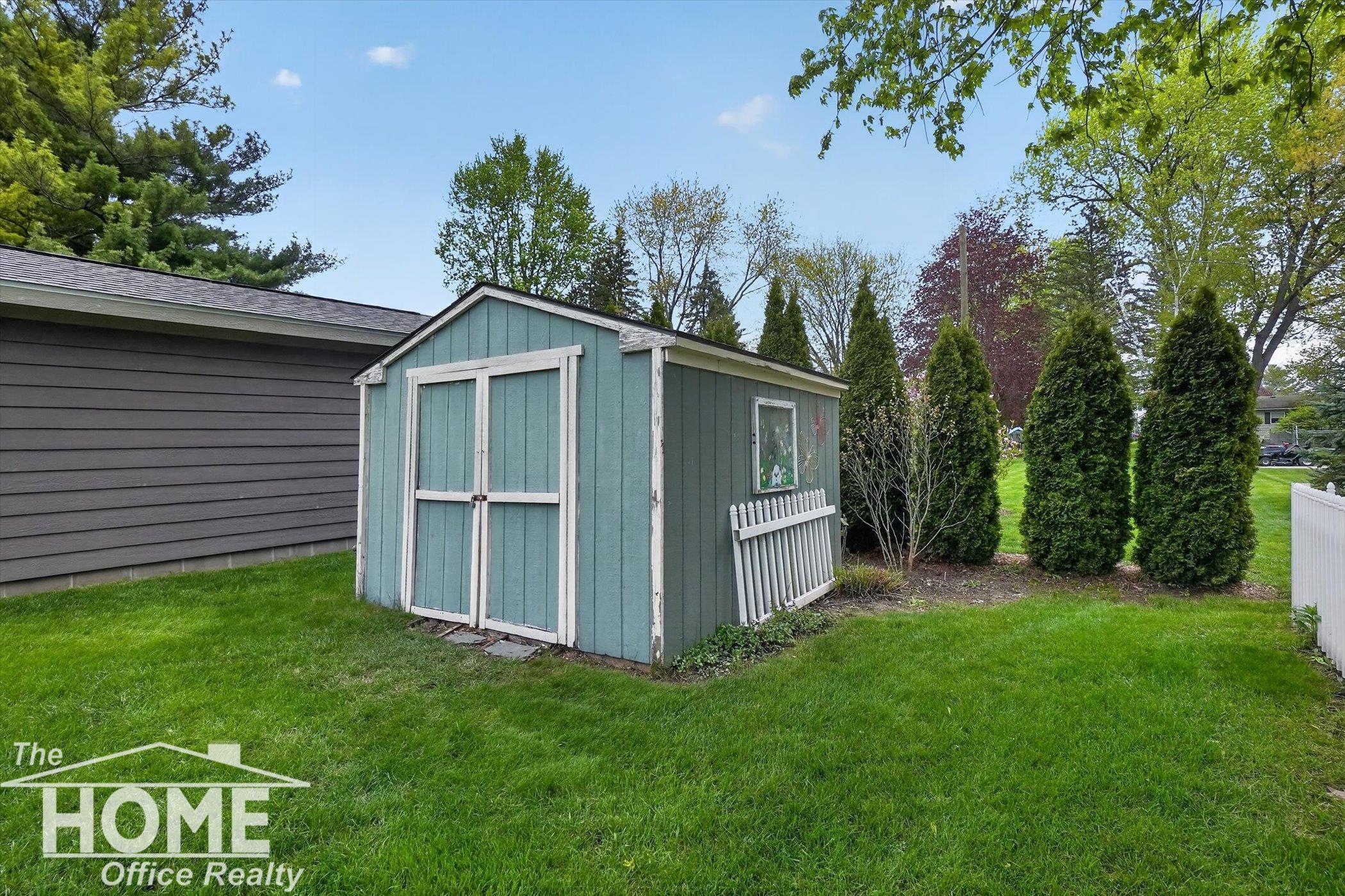 1820 Ketegawn Road Owosso, MI 48867 - Photo 28 of 32