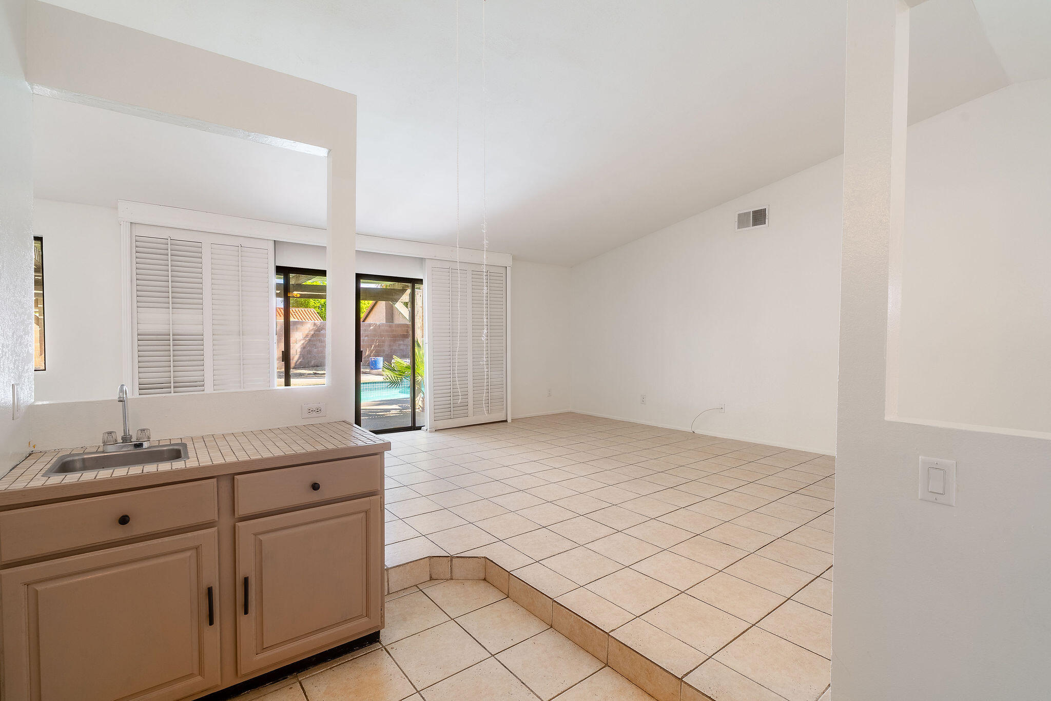68750 Fortuna Road Cathedral City, CA 92234 - Photo 13 of 42 a bathroom with a sink and a mirror
