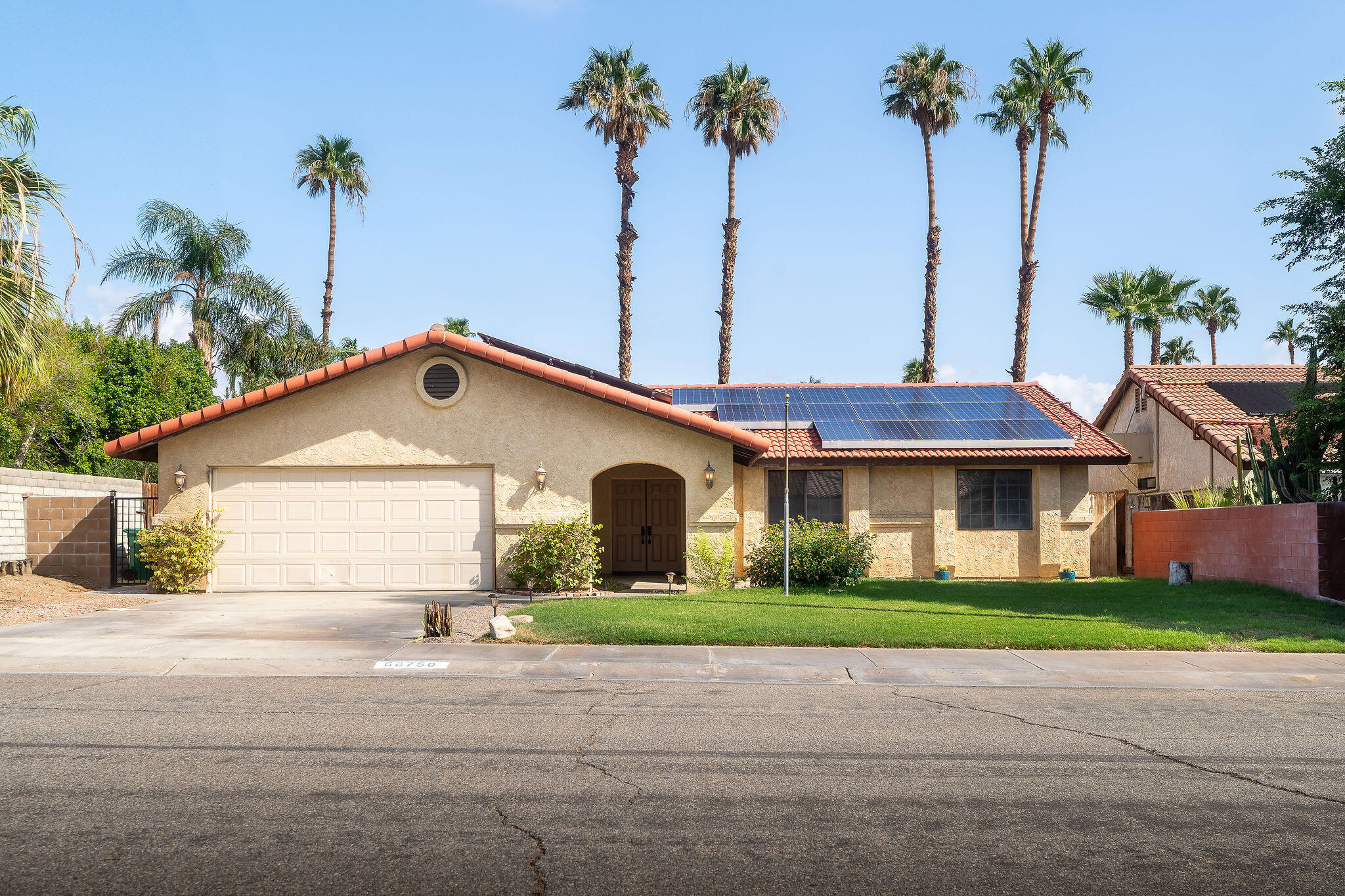 68750 Fortuna Road Cathedral City, CA 92234 - Photo 2 of 42 68750FortunaRoad-1