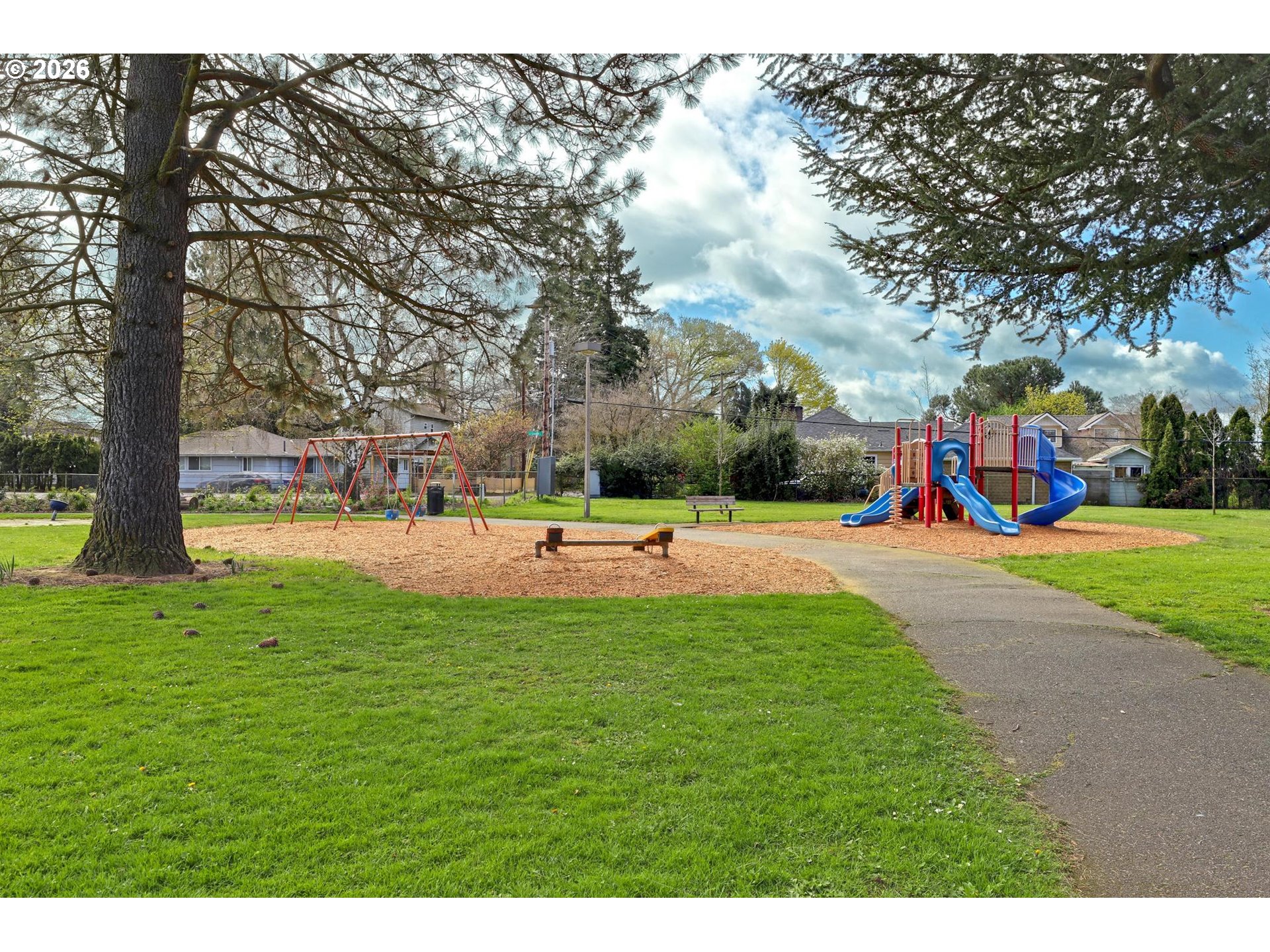 8915 Southeast Market Street Portland, OR 97216 - Photo 21 of 26 a view of outdoor space with garden and entertaining space