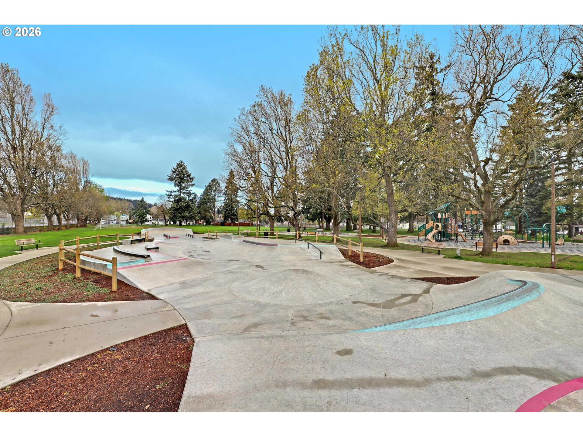 8915 Southeast Market Street Portland, OR 97216 - Photo 25 of 26 a view of outdoor space yard and trees