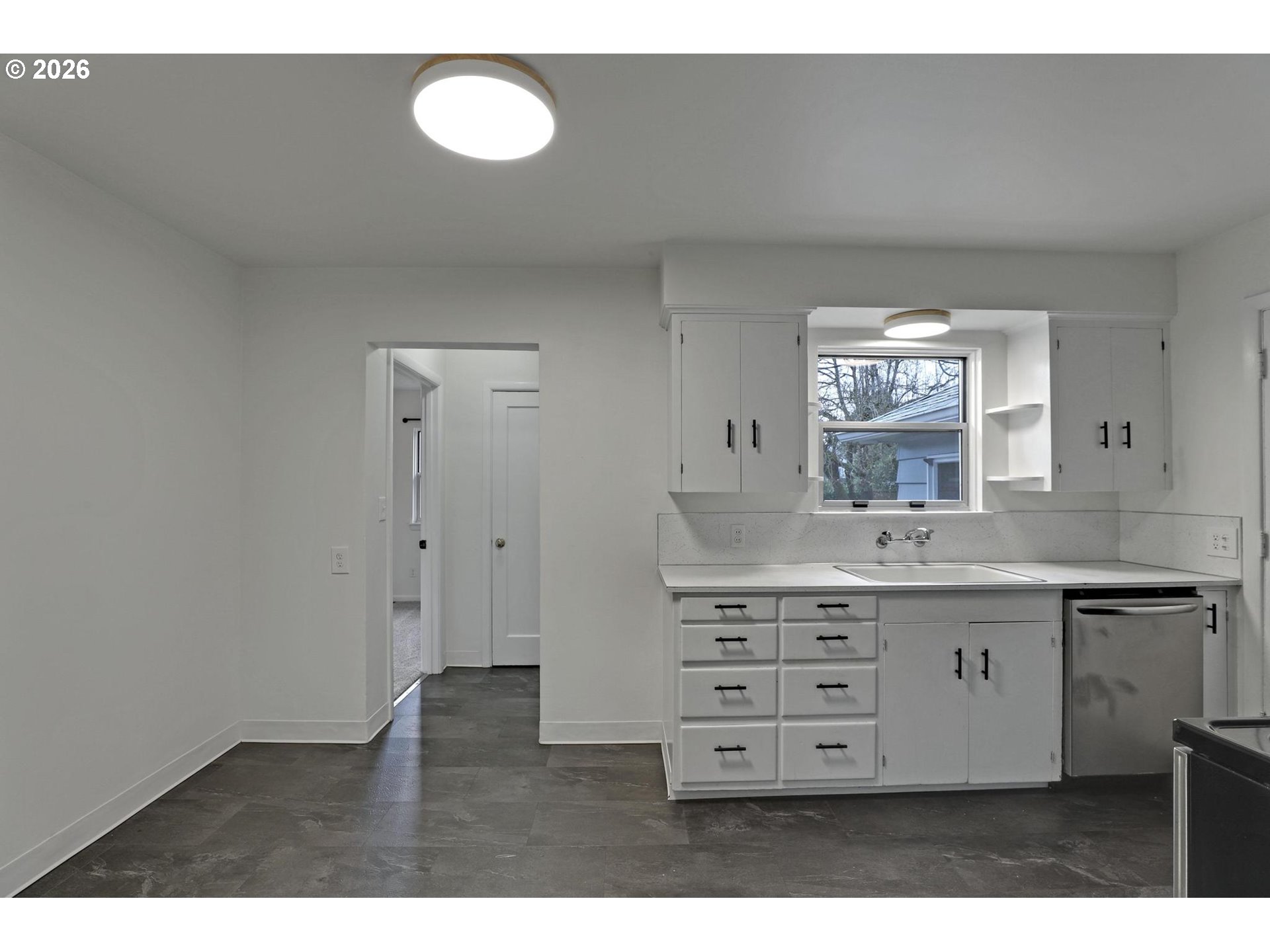 8915 Southeast Market Street Portland, OR 97216 - Photo 7 of 26