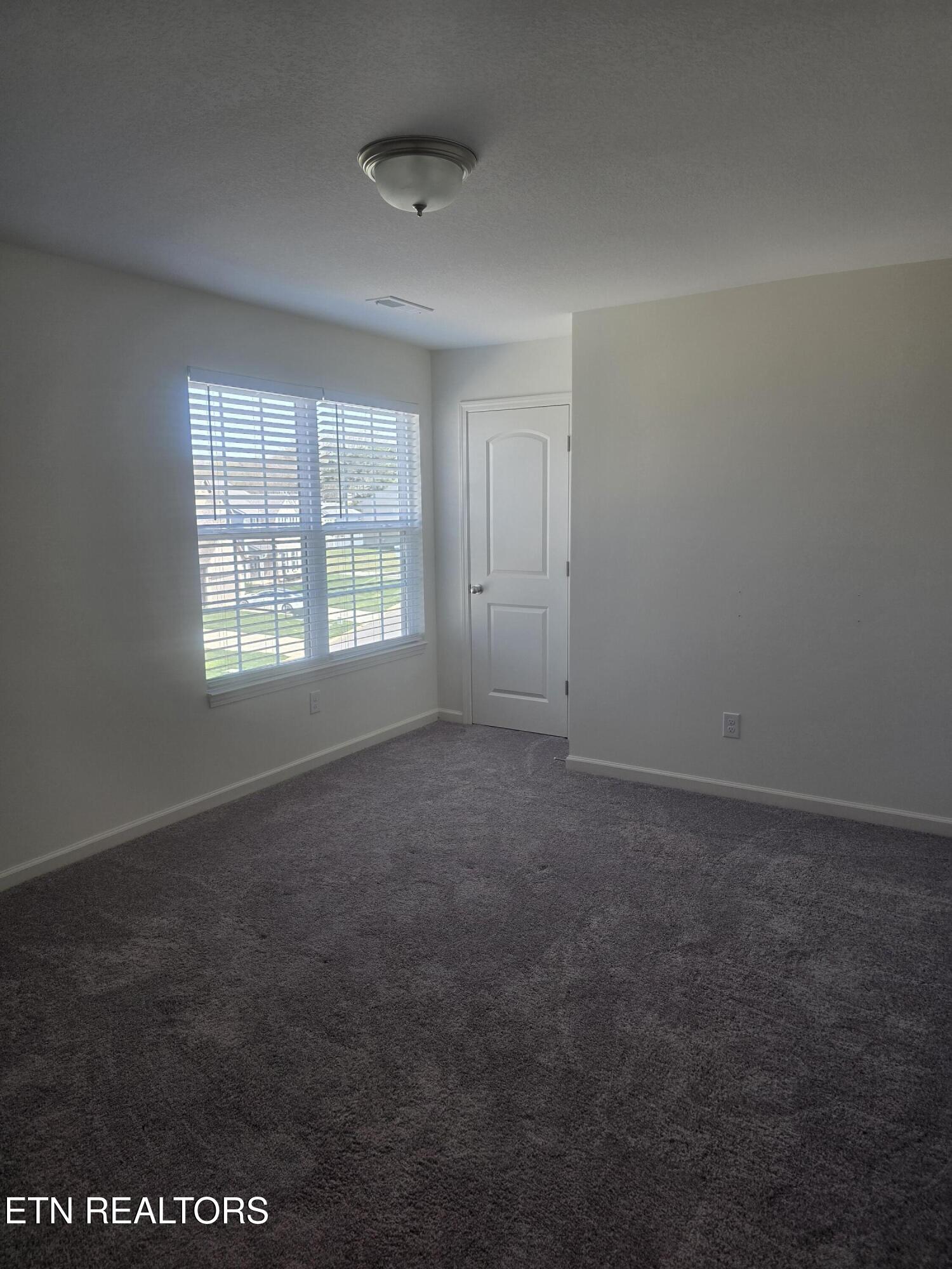 9446 Valentine Meadow Road Knoxville, TN 37931 - Photo 12 of 22 20260325_142111
