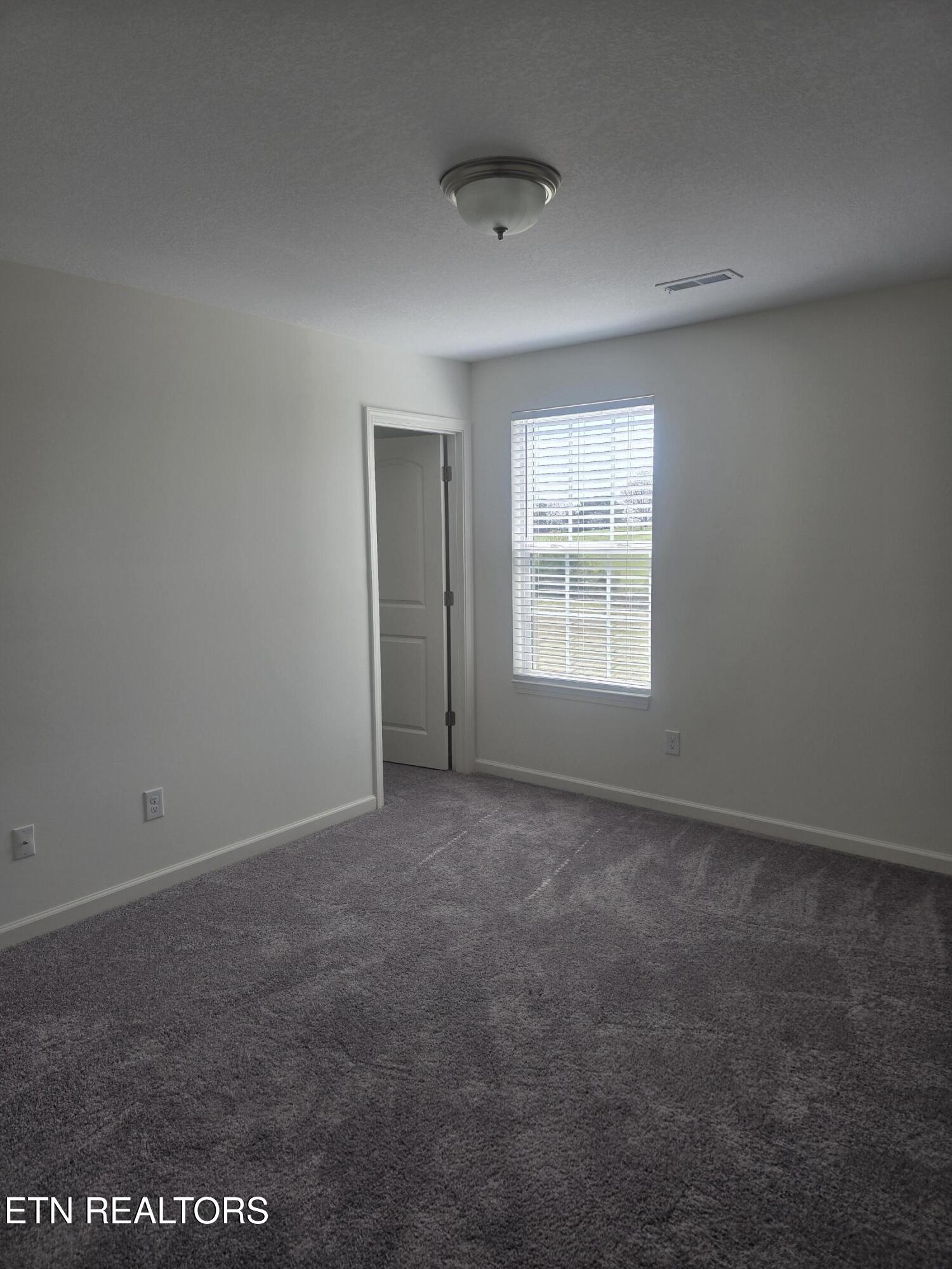 9446 Valentine Meadow Road Knoxville, TN 37931 - Photo 13 of 22 20260325_141937