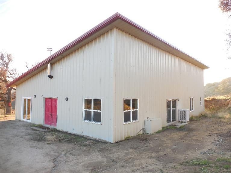 30700 Comanche Point Road Tehachapi, CA 93561 - Photo 41 of 53 Gallery Image 41