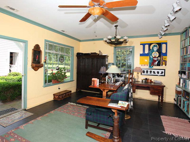 823 Williams Wharf Road Mathews, VA 23109 - Photo 33 of 41 THE DOWNSTAIRS HAS 528 SQ.FT. PLENTY OF ROOM FOR A 2 ROOMED OFFICE AND FILING /STORAGE ROOM. IT ALSO HAS A STORAGE ATTIC.