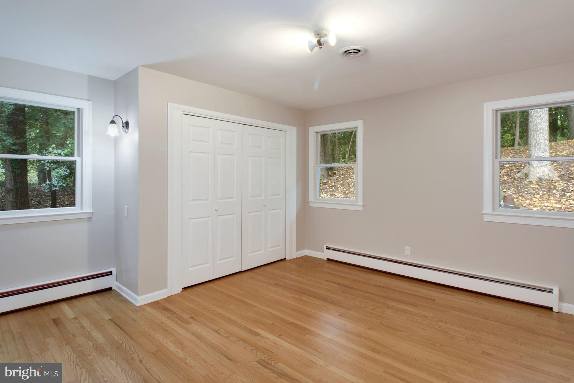 2625 Ogleton Road Annapolis, MD 21403 - Photo 15 of 57 Bedroom #3 with study nook.
