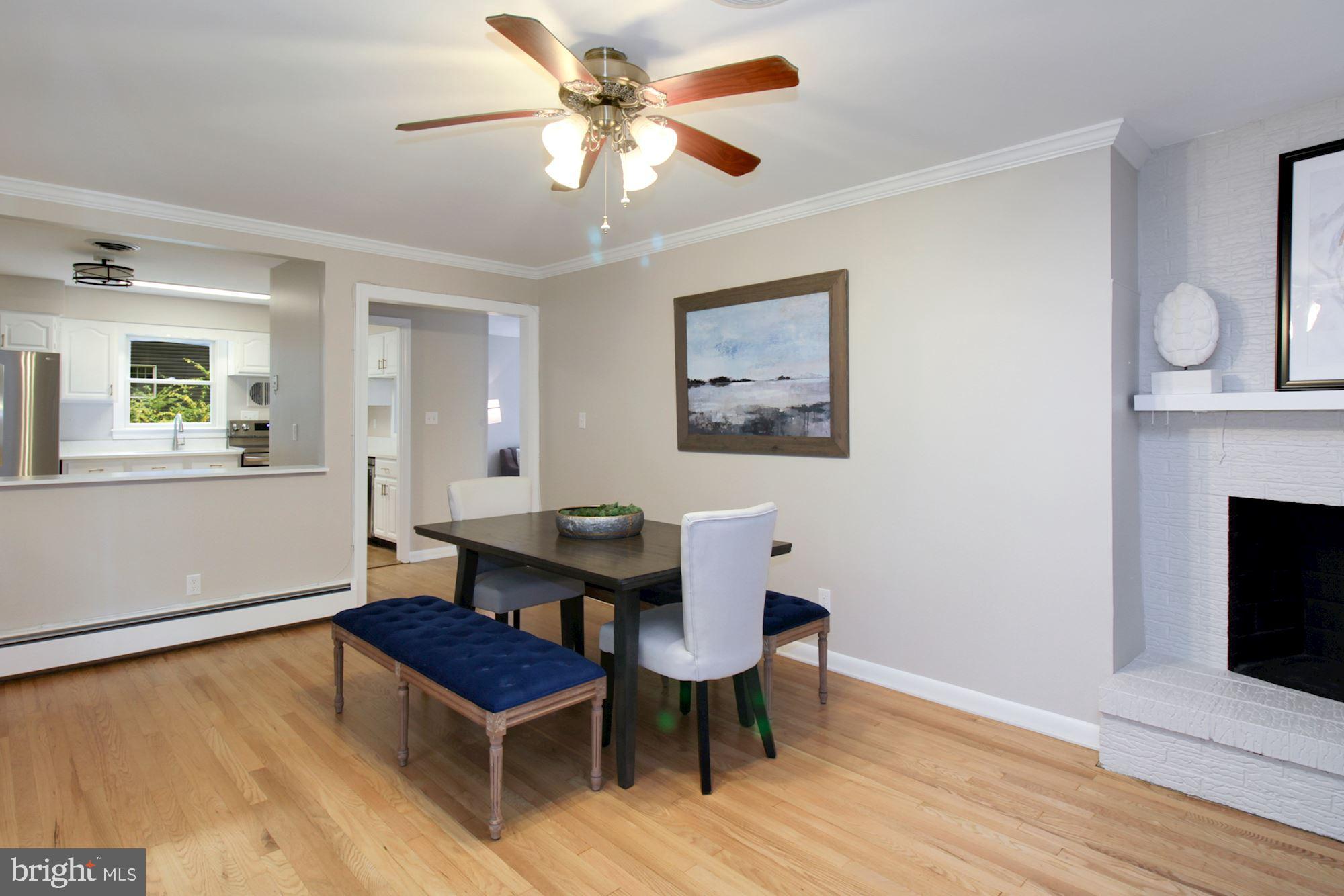 2625 Ogleton Road Annapolis, MD 21403 - Photo 20 of 57 Dining Room looking into Kitchen