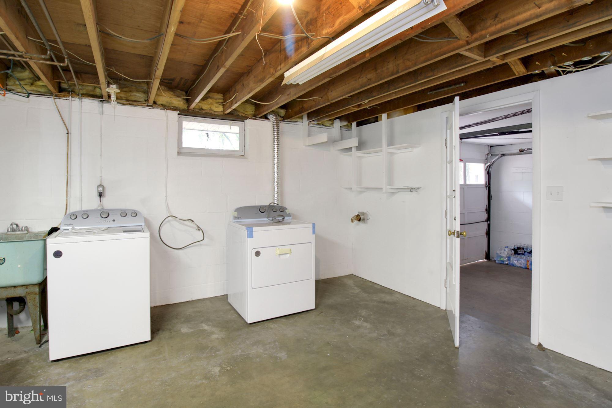 2625 Ogleton Road Annapolis, MD 21403 - Photo 36 of 57 Laundry Room w/ NEW washer/dryer