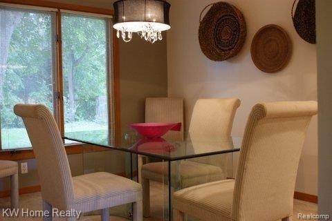 19430 Merriman Road Livonia, MI 48152 - Photo 3 of 32 DINING ROOM
