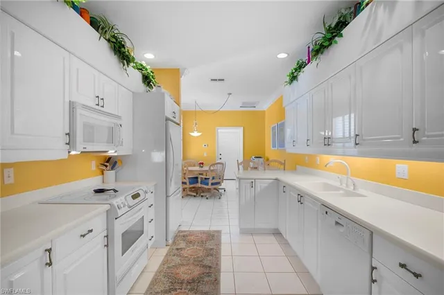 $349,900 | 23010 Grassy Pine Drive, Estero, FL 33928