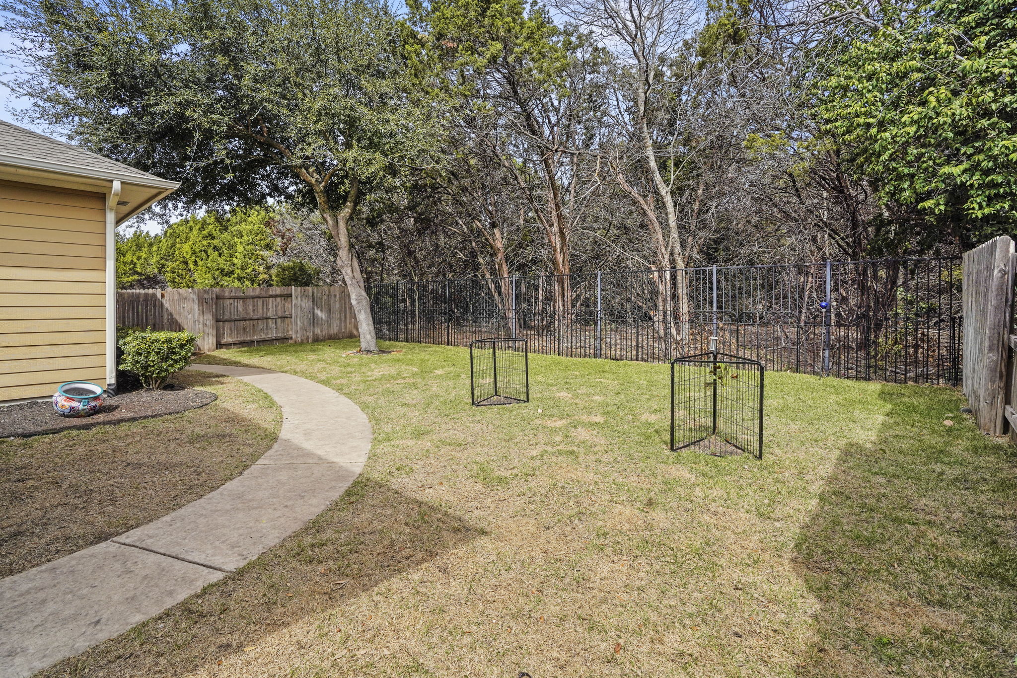 504 Bowery Trail Austin, TX 78753 - Photo 32 of 38 View of fenced backyard