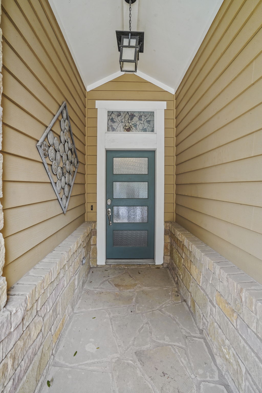 504 Bowery Trail Austin, TX 78753 - Photo 33 of 38 Doorway to property