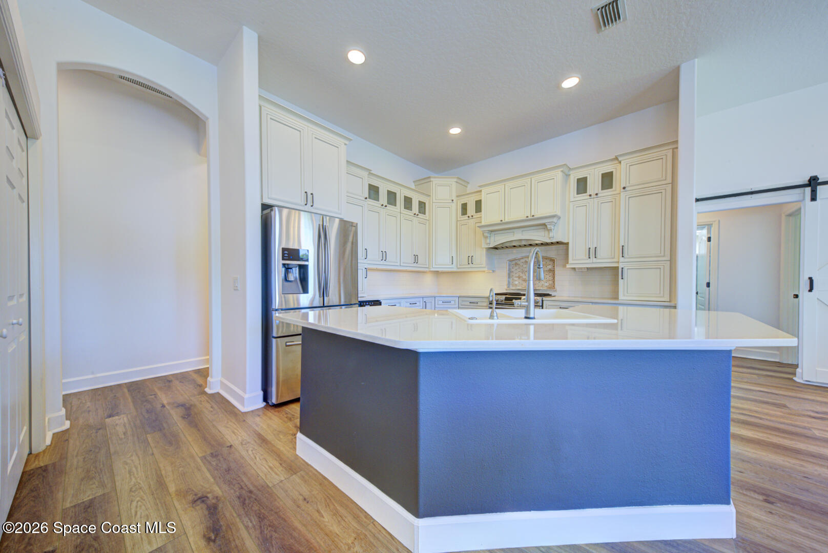 4070 Stoney Point Road Melbourne, FL 32940 - Photo 18 of 78 kitchen breakfast bar