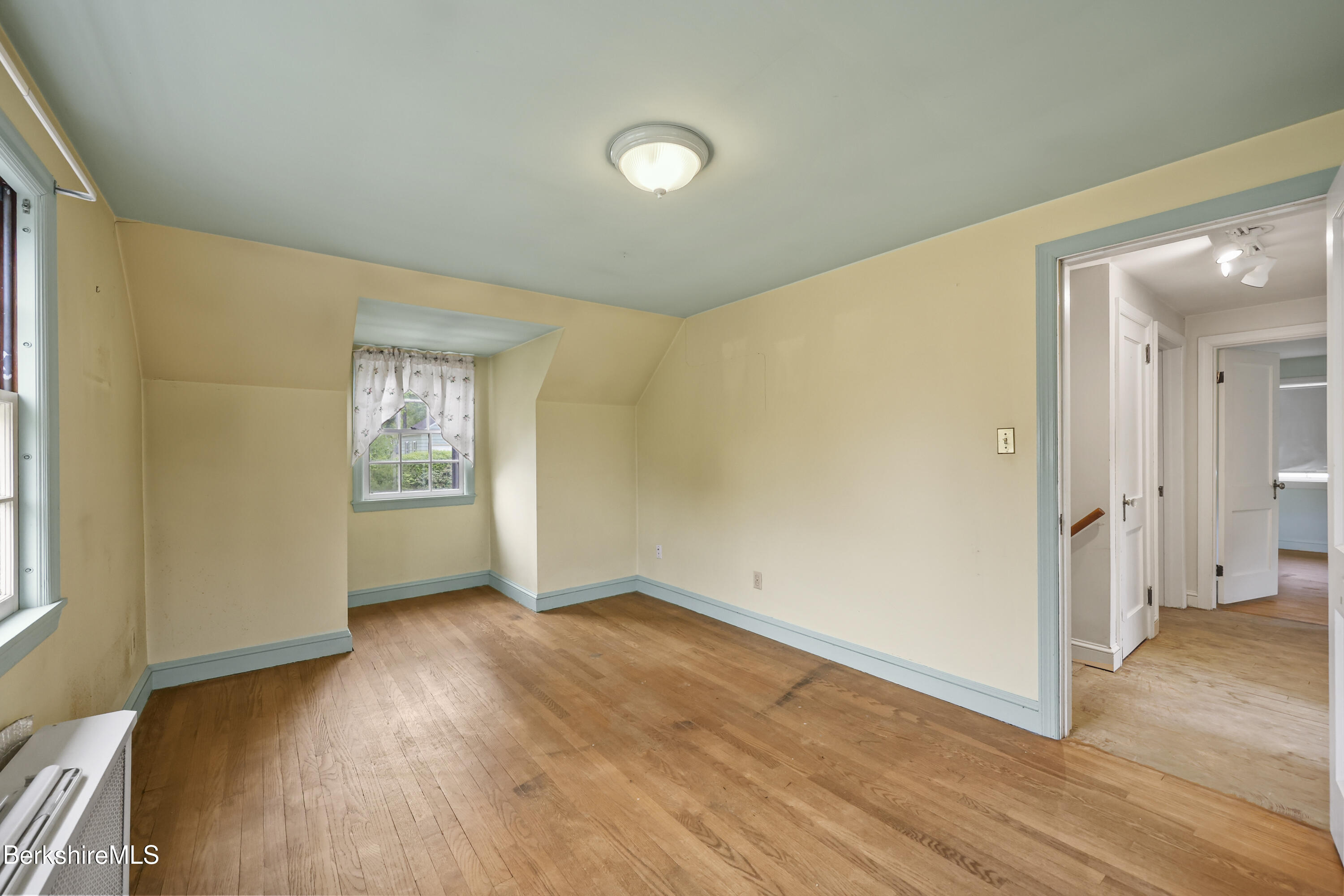32 Jason Street Pittsfield, MA 01201 - Photo 21 of 27 100 Second Floor Bedroom One