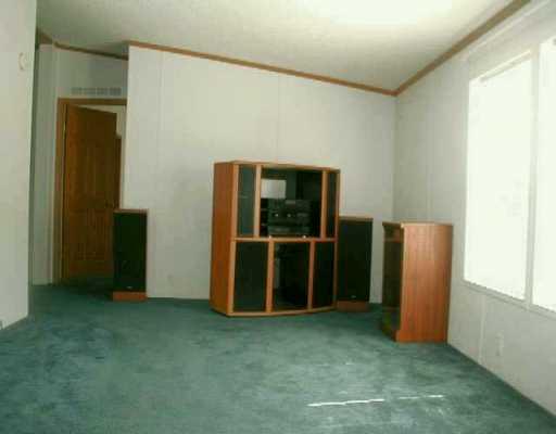 528 Longs Run Road Aliquippa, PA 15001 - Photo 4 of 6 Gallery Image 4
