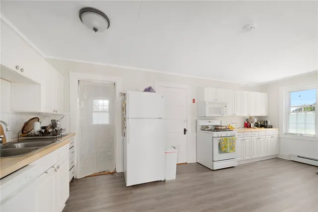 $849,500 | 27 Barney Street, Warren, RI 02885