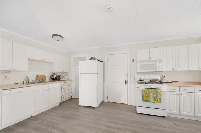 $849,500 | 27 Barney Street, Warren, RI 02885