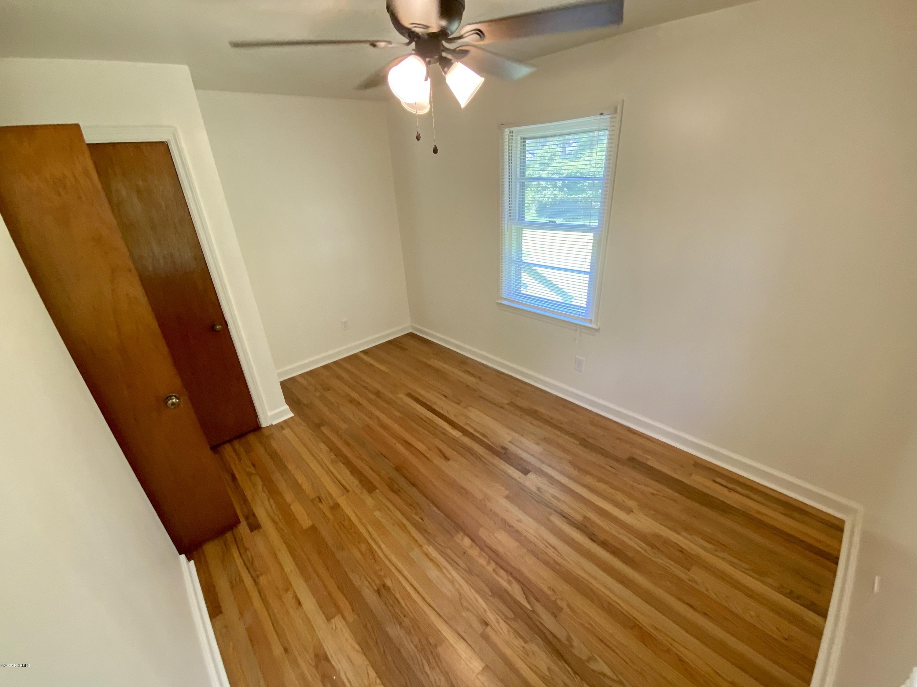 3106 Oaks Road New Bern, NC 28560 - Photo 18 of 25 IMG_2935