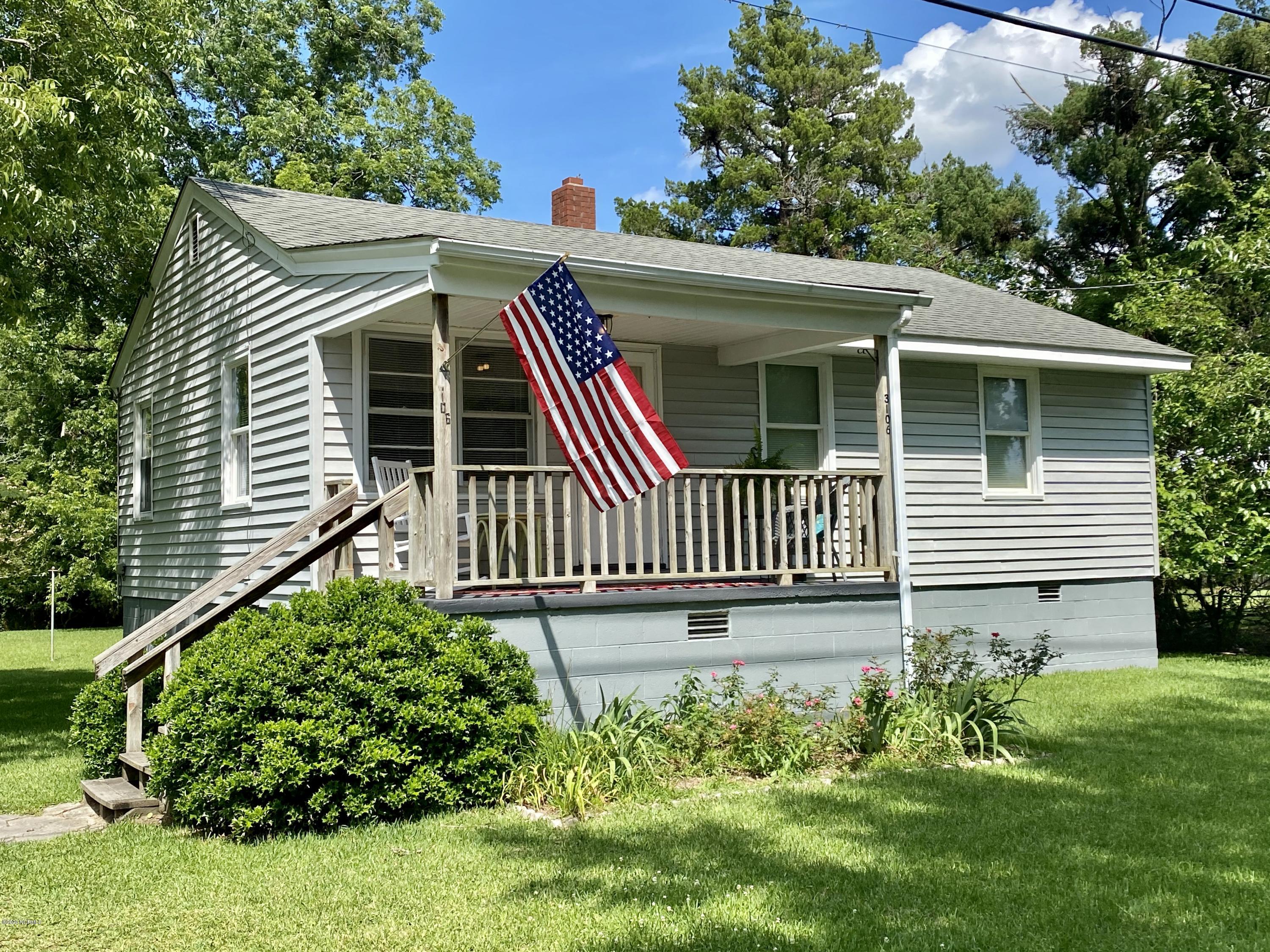 3106 Oaks Road New Bern, NC 28560 - Photo 2 of 25 IMG_2908