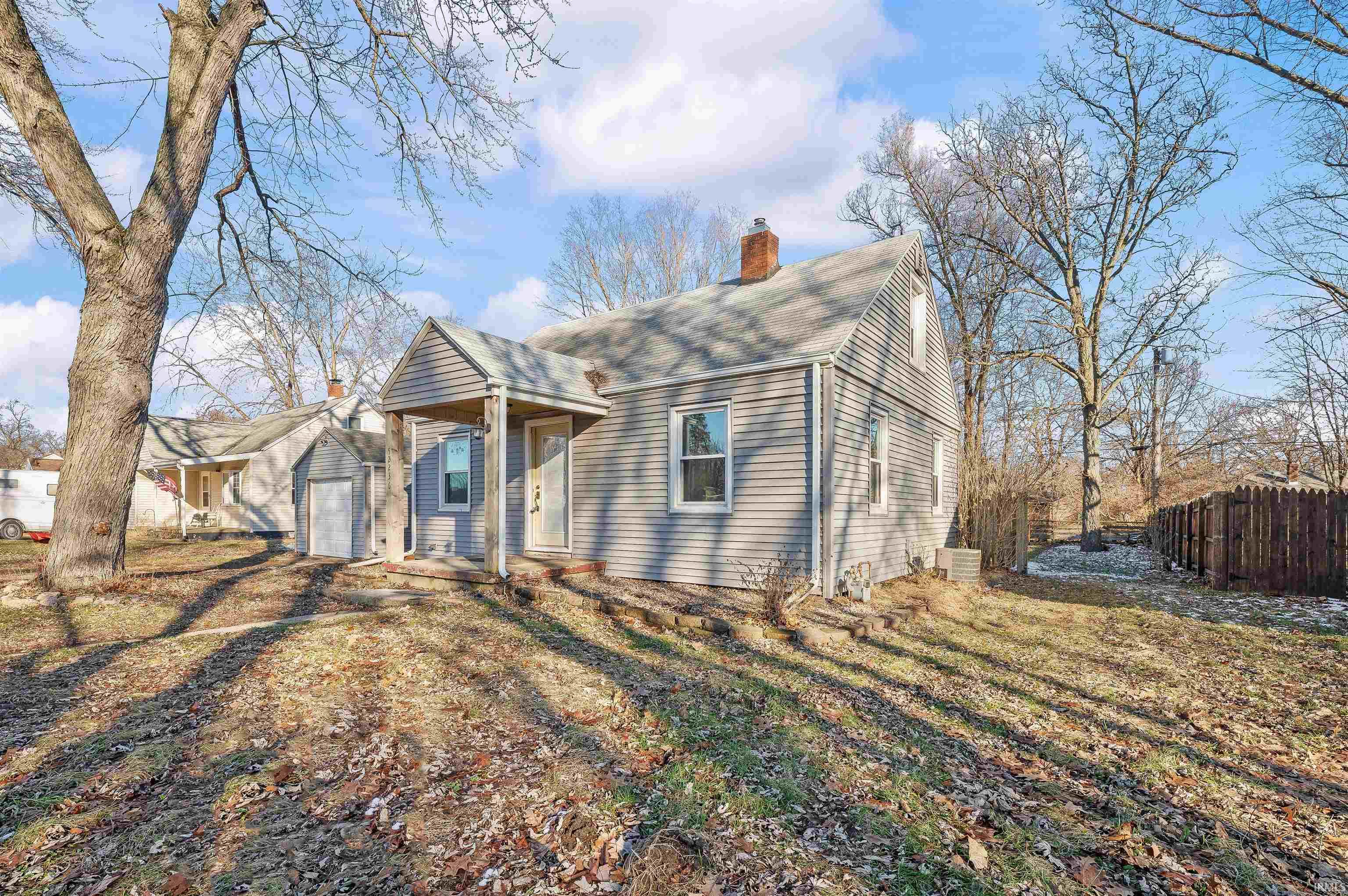 52236 Myrtle Avenue South Bend, IN 46637 - Photo 2 of 32