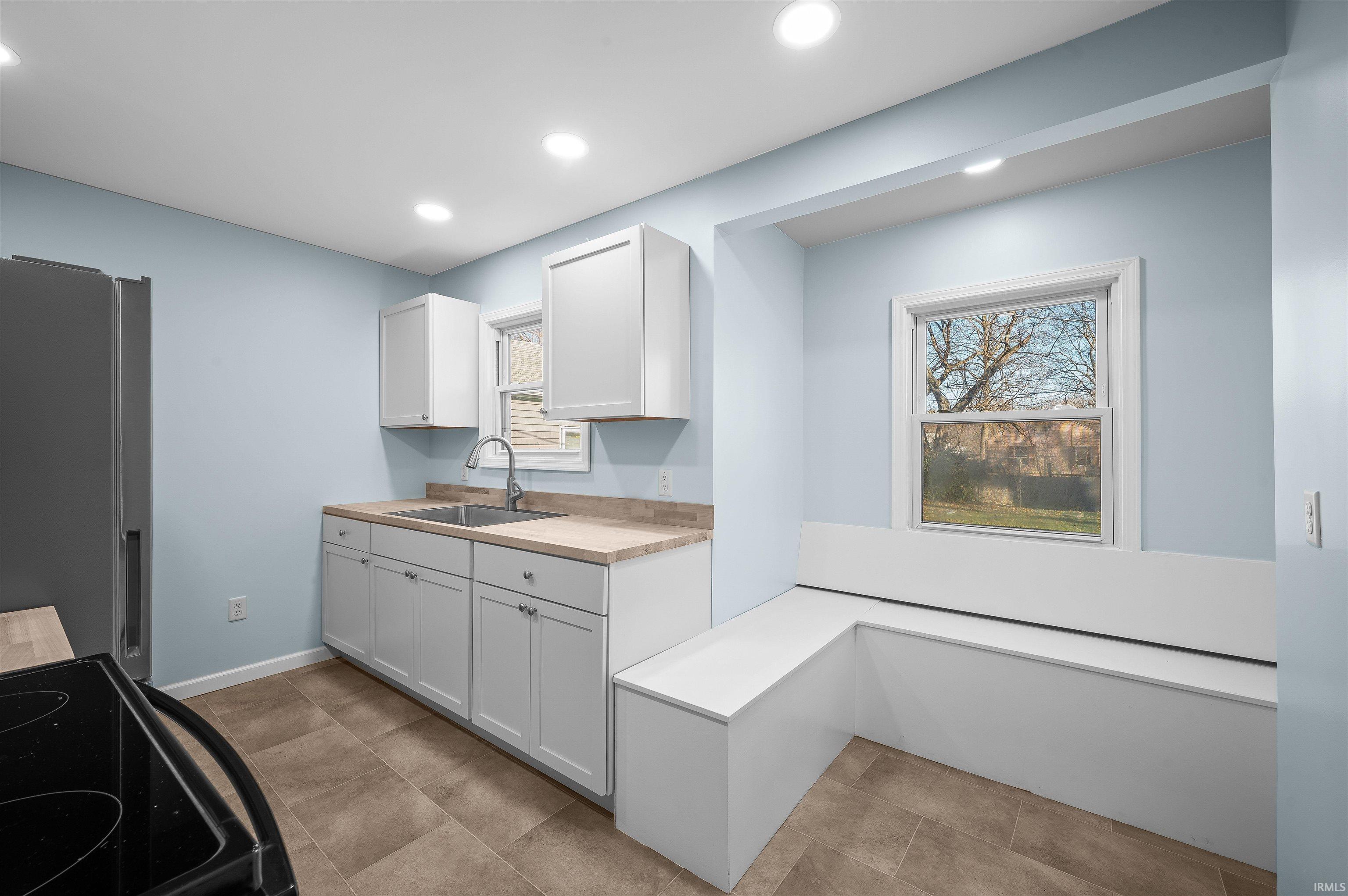 52236 Myrtle Avenue South Bend, IN 46637 - Photo 6 of 32