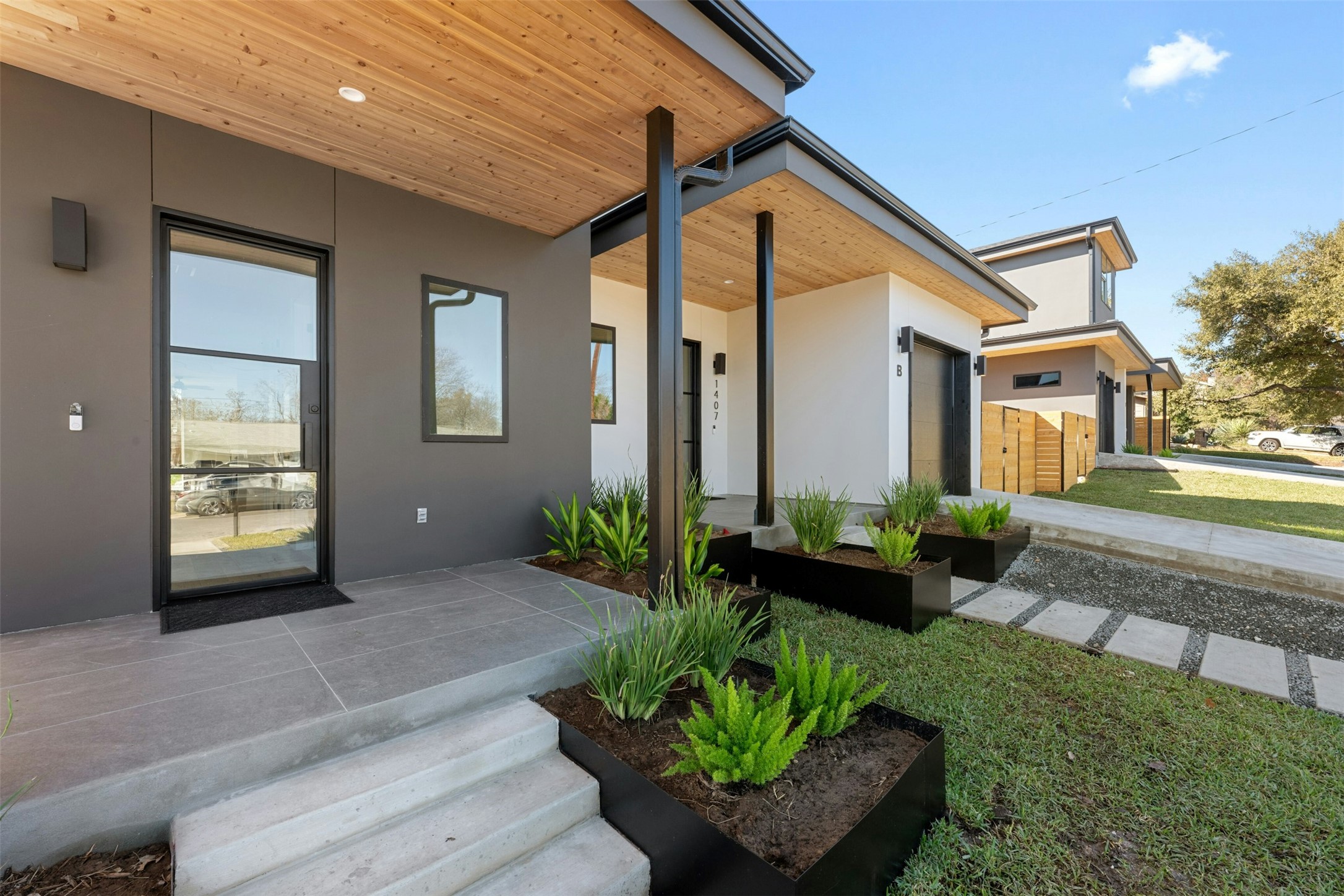 1407 Valleyridge Drive, Unit B Austin, TX 78704 - Photo 6 of 25