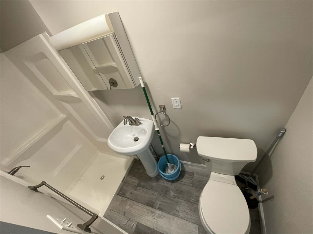 205 Endicott Street, Unit 1 Boston, MA 02113 - Photo 4 of 9