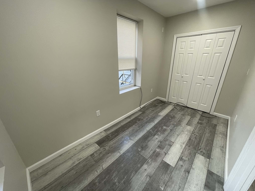 205 Endicott Street, Unit 1 Boston, MA 02113 - Photo 5 of 9