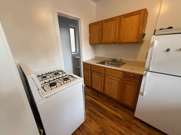$1,195 | 7437 Randolph Street, Unit B, Forest Park, IL 60130