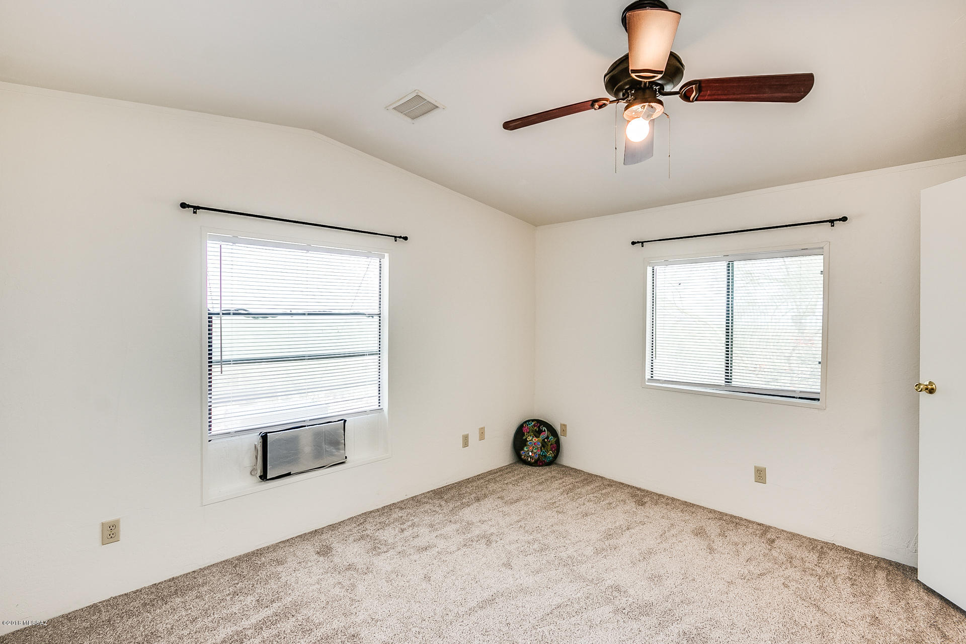 6590 North Van Ark Road Tucson, AZ 85743 - Photo 25 of 44 Gallery Image 25