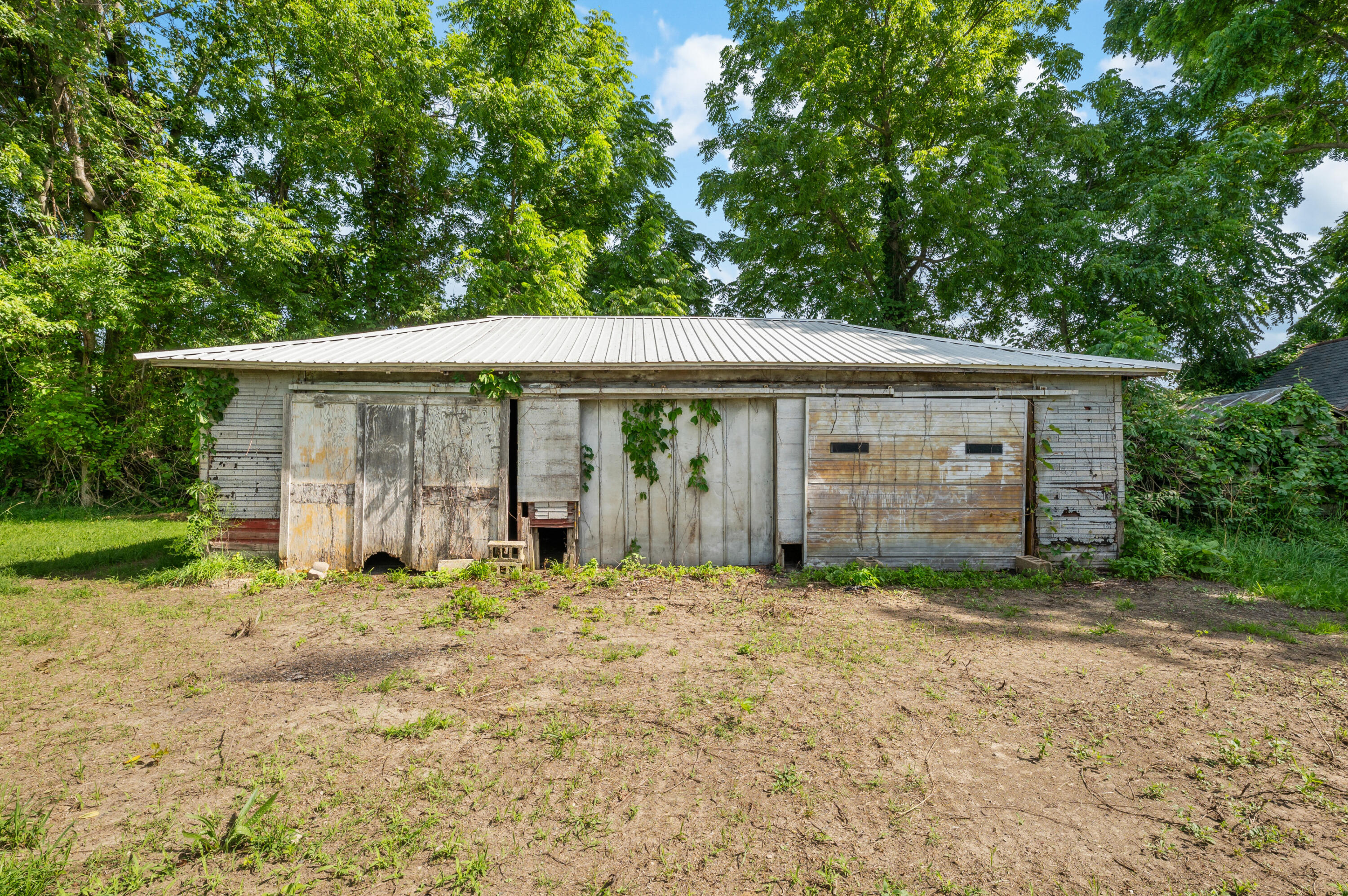 3709 Michael Road Eau Claire, MI 49111 - Photo 18 of 44 3030DSC_0801