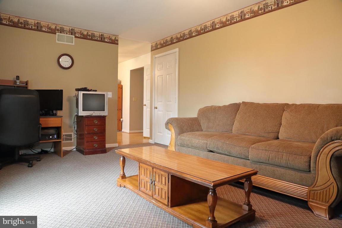 1741 Conard Road Lancaster, PA 17602 - Photo 12 of 23 Gallery Image 12