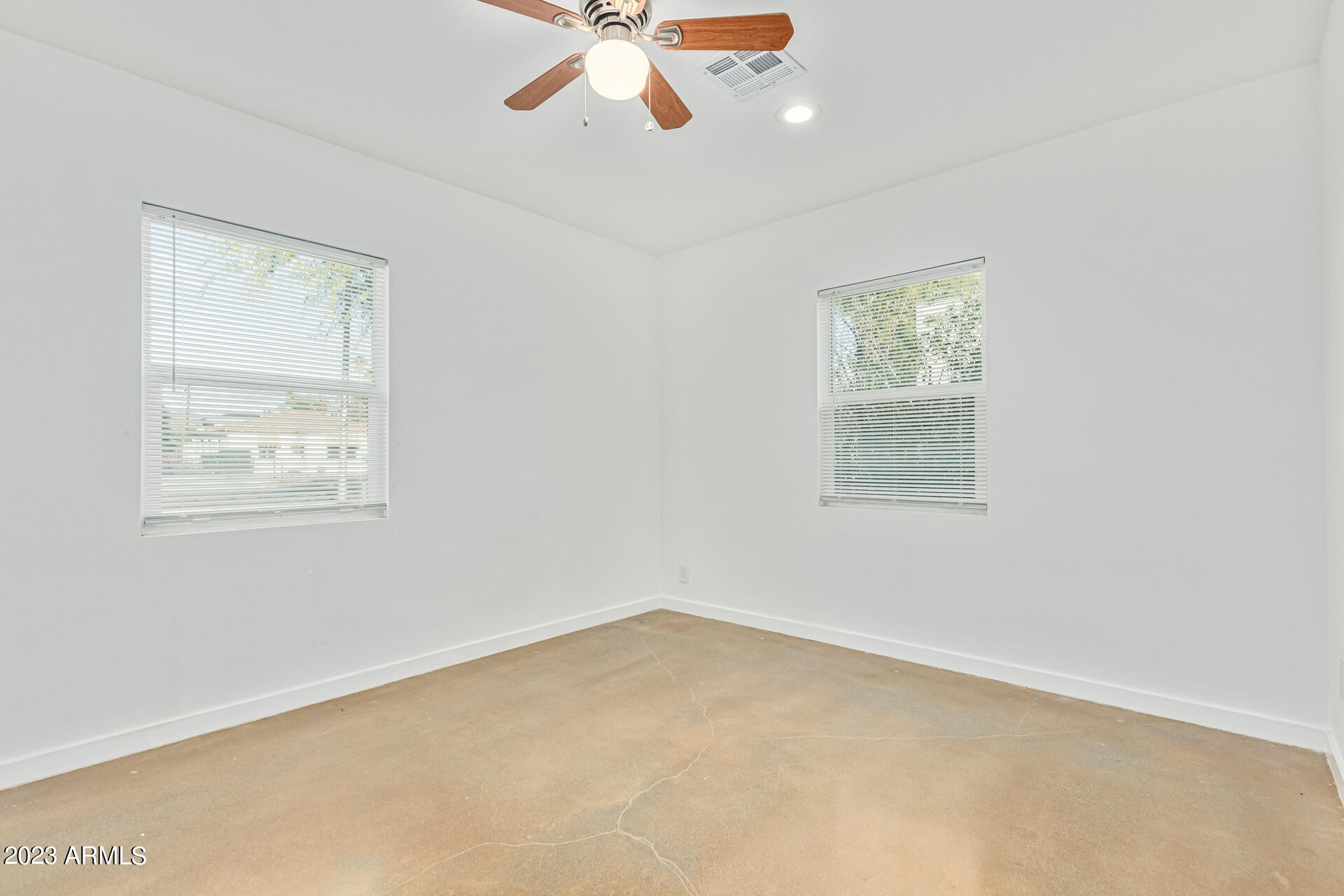 2734 North Greenfield Road Phoenix, AZ 85006 - Photo 24 of 27 15 - Greenfield