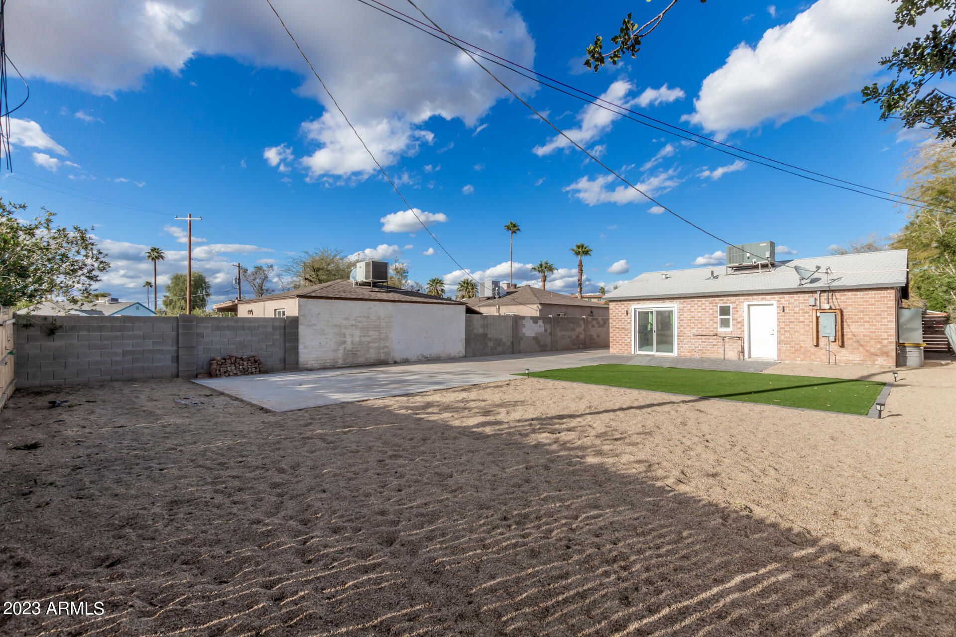 2734 North Greenfield Road Phoenix, AZ 85006 - Photo 10 of 27 27 - Greenfield