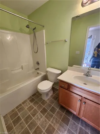 $1,750 | 5925 Bluestem Circle, Greensboro, NC 27405