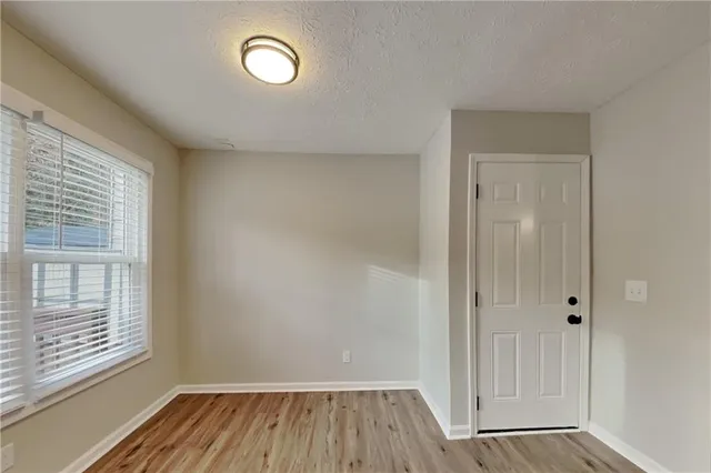 $1,850 | 3919 Valley Brook Road, Snellville, GA 30039