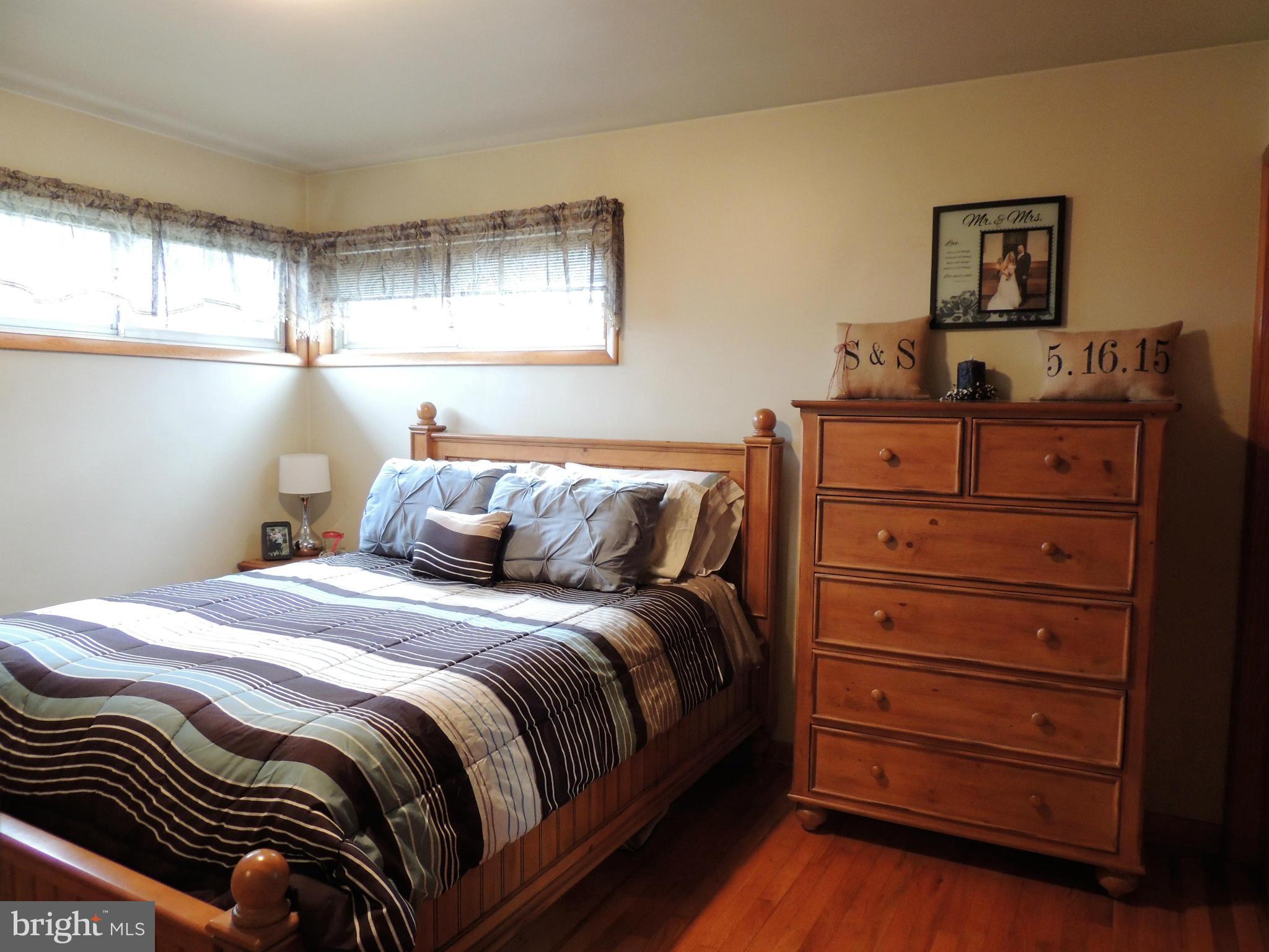27 Middle Spring Road Shippensburg, PA 17257 - Photo 13 of 19 Bedroom (Master)
