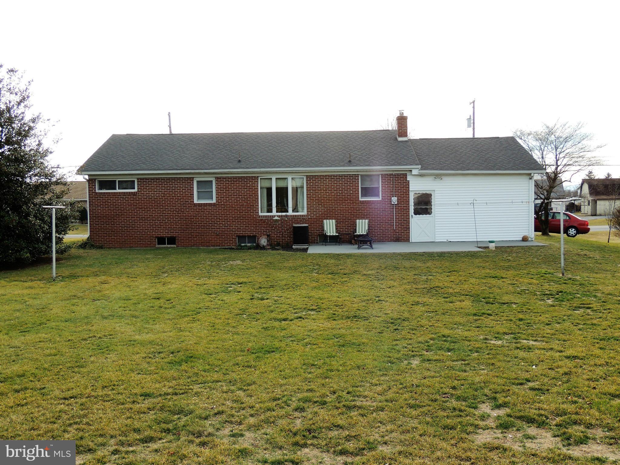 27 Middle Spring Road Shippensburg, PA 17257 - Photo 4 of 19 Exterior (Rear)