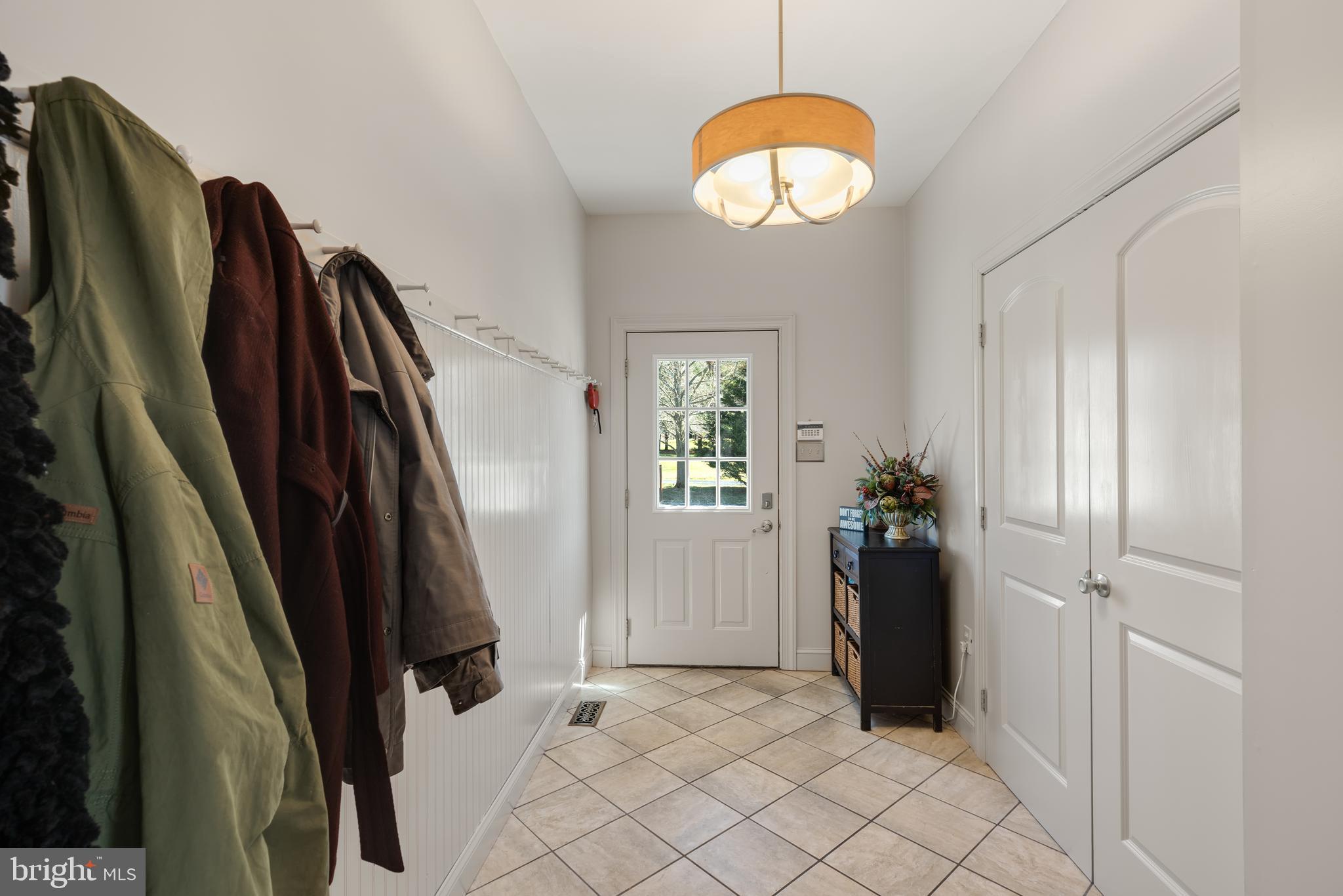 101 Ruth Drive Middletown, DE 19709 - Photo 14 of 78 Side entry into the Mud room