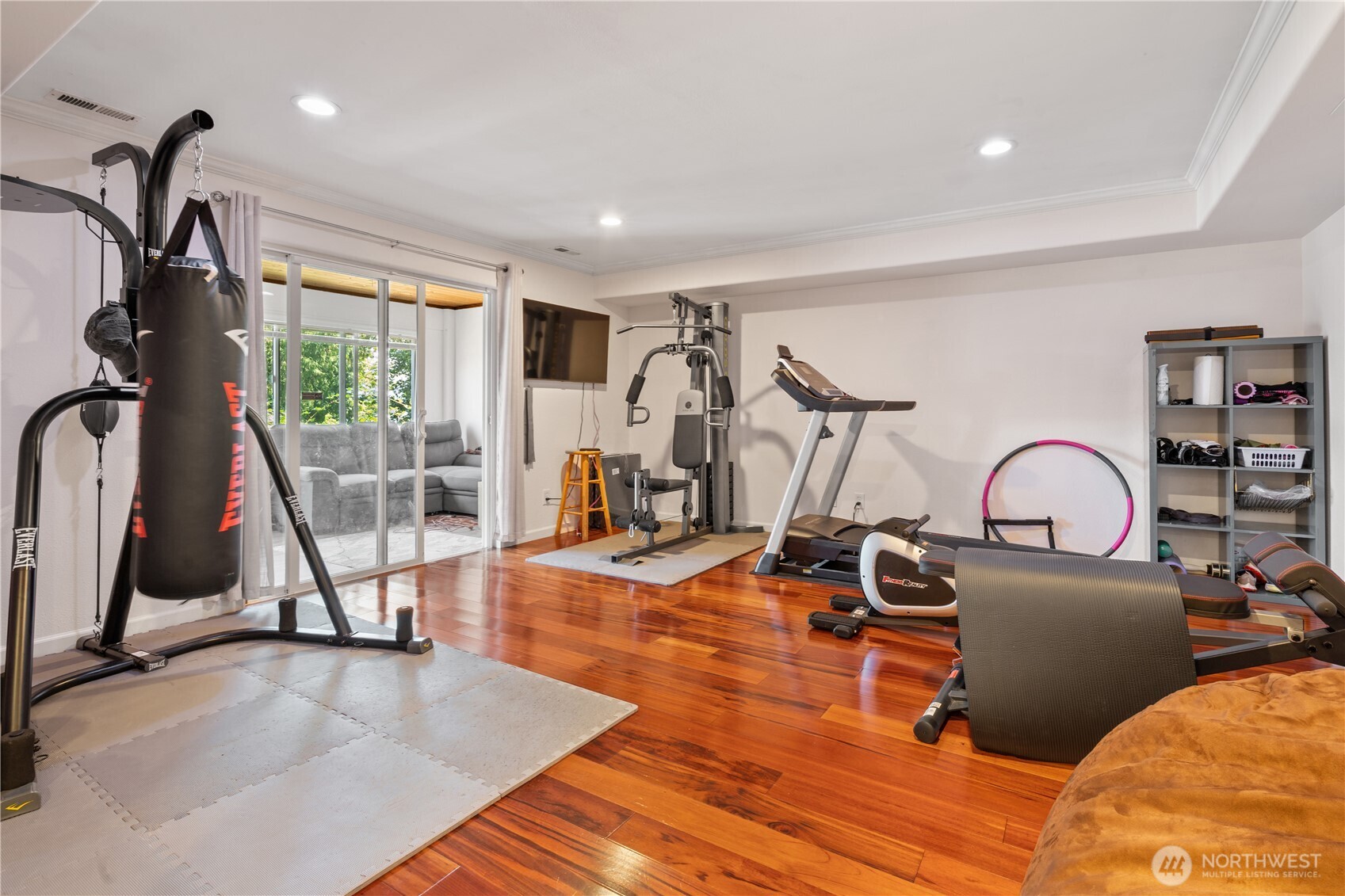 9844 Arrowsmith Avenue South Seattle, WA 98118 - Photo 15 of 38